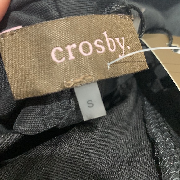 Cold shoulder long sleeve top - Picture 6 of 7